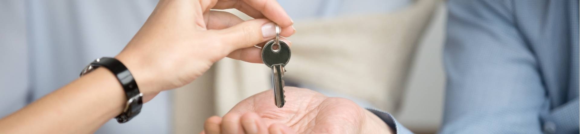 onbetaalde huishuur vochtprobleem huurder verhuurder huurprijs opzeg aangetekend waarborg duur huurprijs eigen bewoning familielid